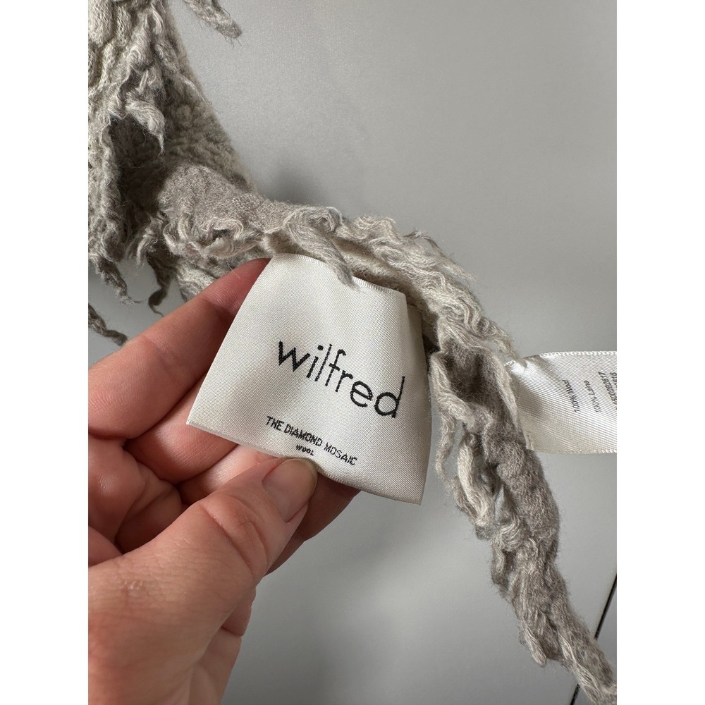 Aritzia Wilfred Wool Grey Neutral Diamond Mosaic Scarf Fringed Wrap - Picture 7 of 8